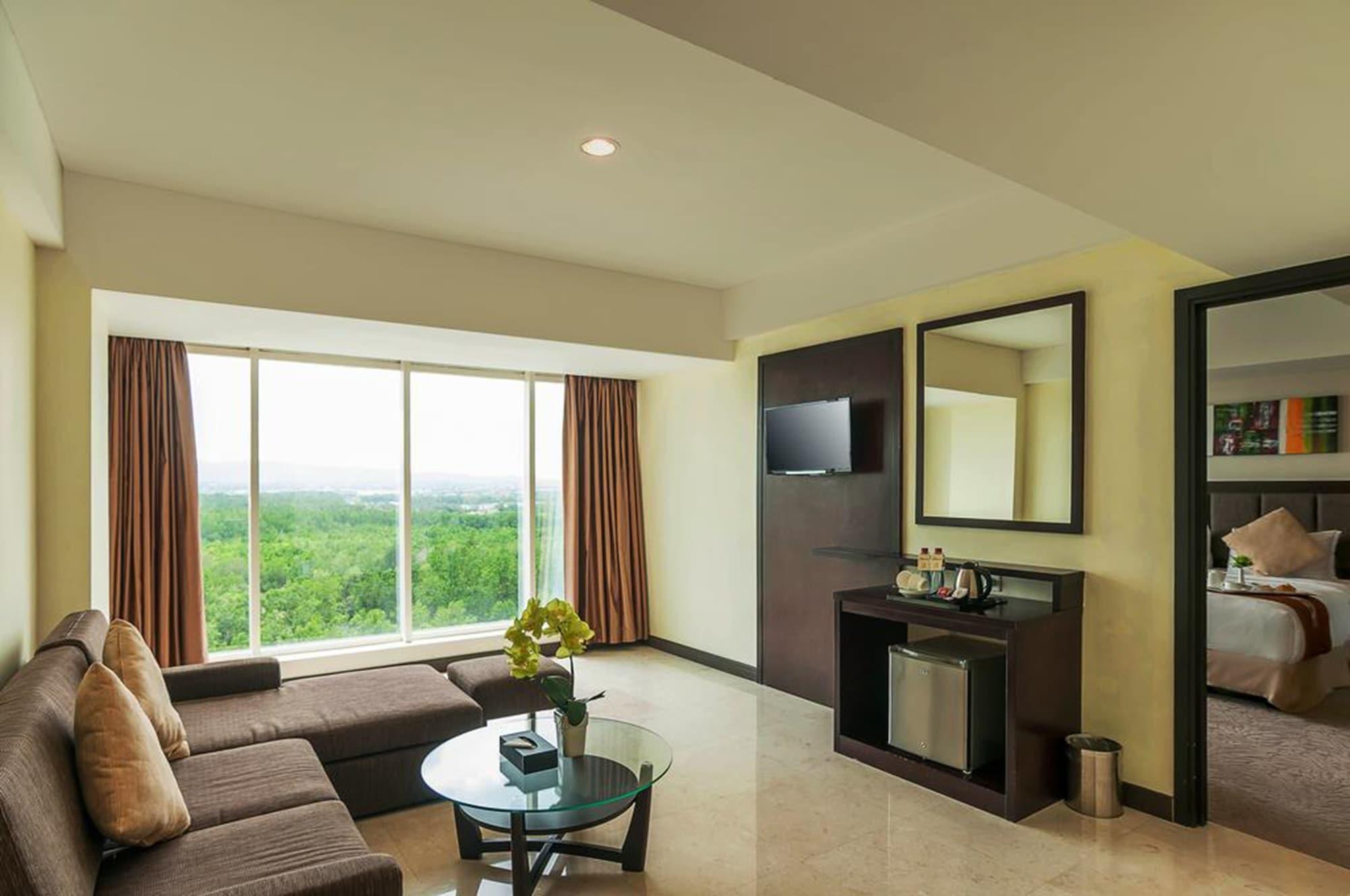 Claro Hotel Кендари Экстерьер фото