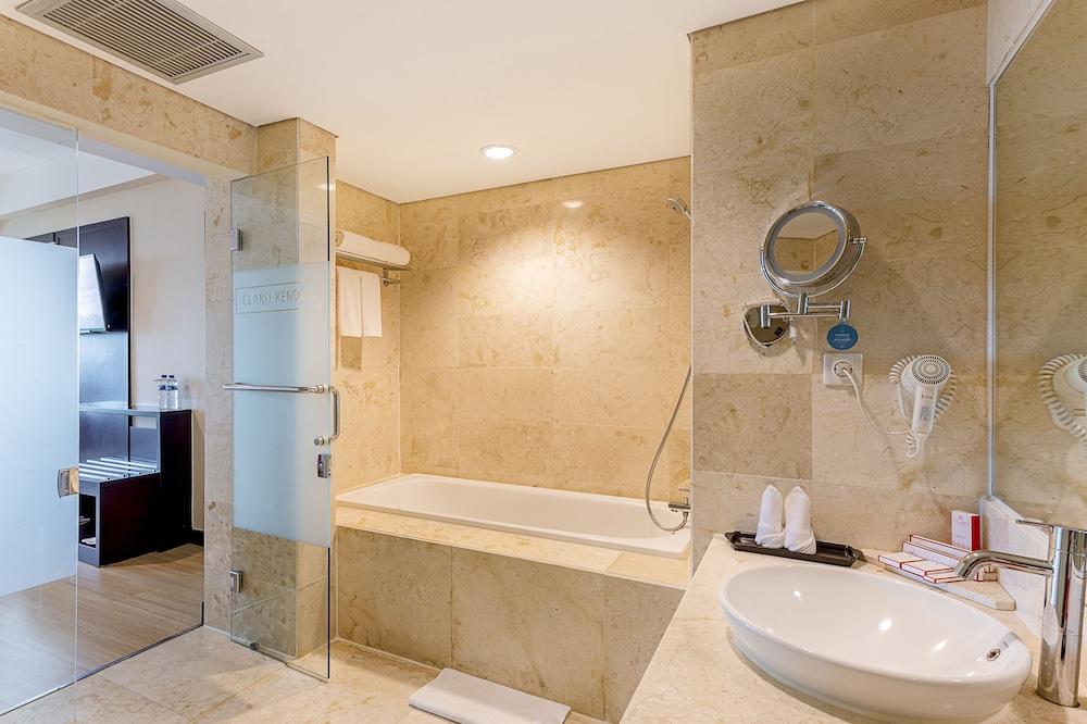 Claro Hotel Кендари Экстерьер фото